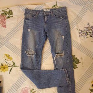 Chuu -5kg Distressed Low Rise Jeans